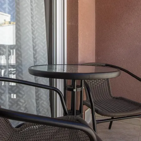Apartment Pedro Lorca Id60 *